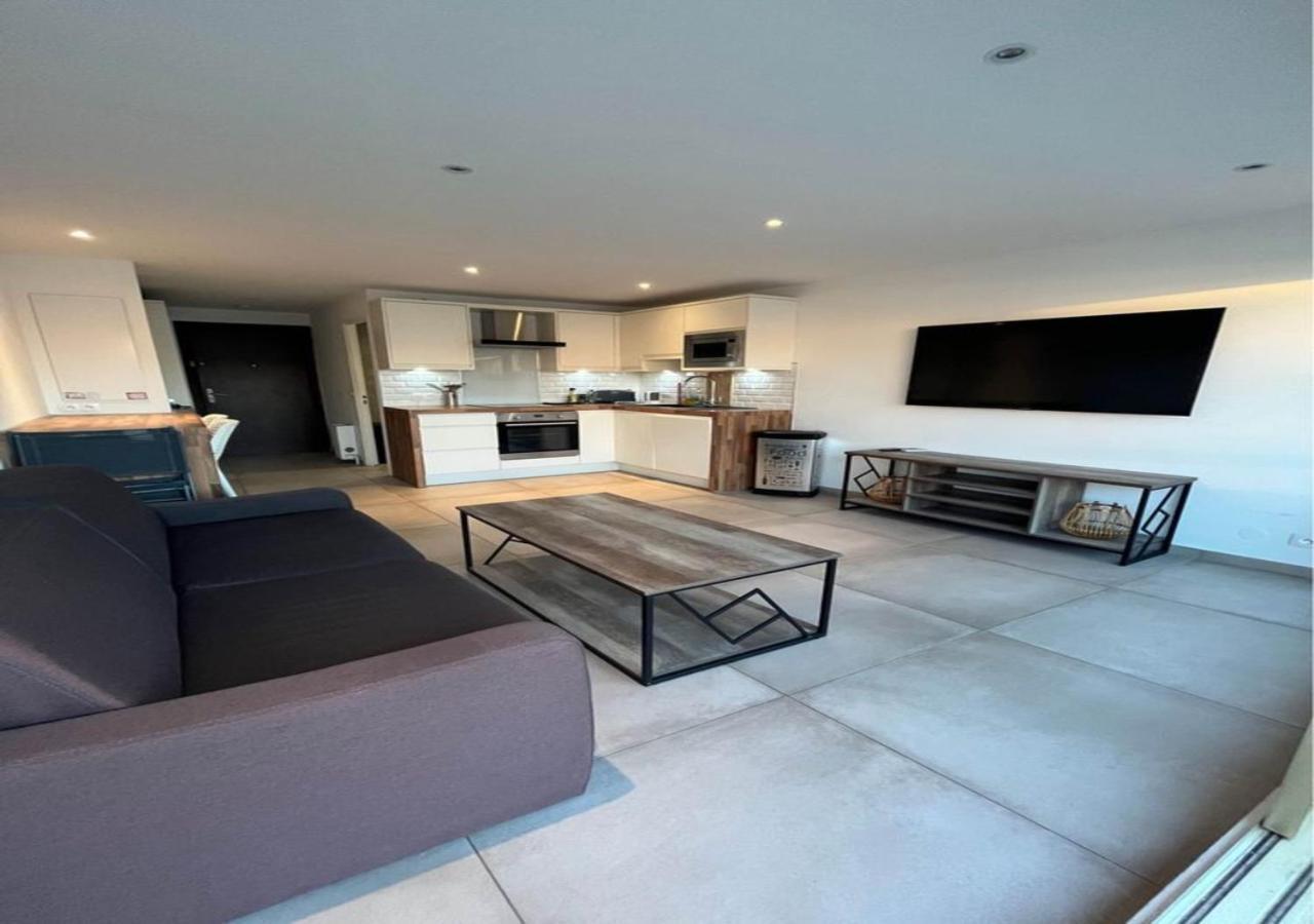 Tres Beau Studio Avec Terrasse, Situe A 100M Des Plages De Juans Les Pins Antibes Luaran gambar